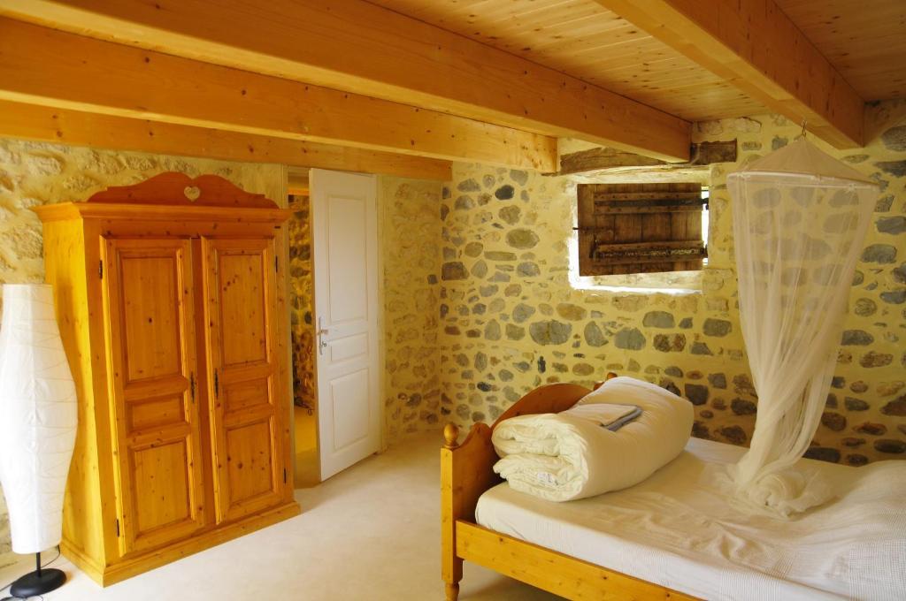 Gites Du Domaine Des Dames Vallon-Pont-dʼArc Habitación foto
